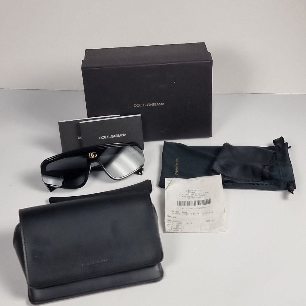 Dolce & Gabbana Black Sunglasses Pre-loved, Minor Scratches, Minor Fading